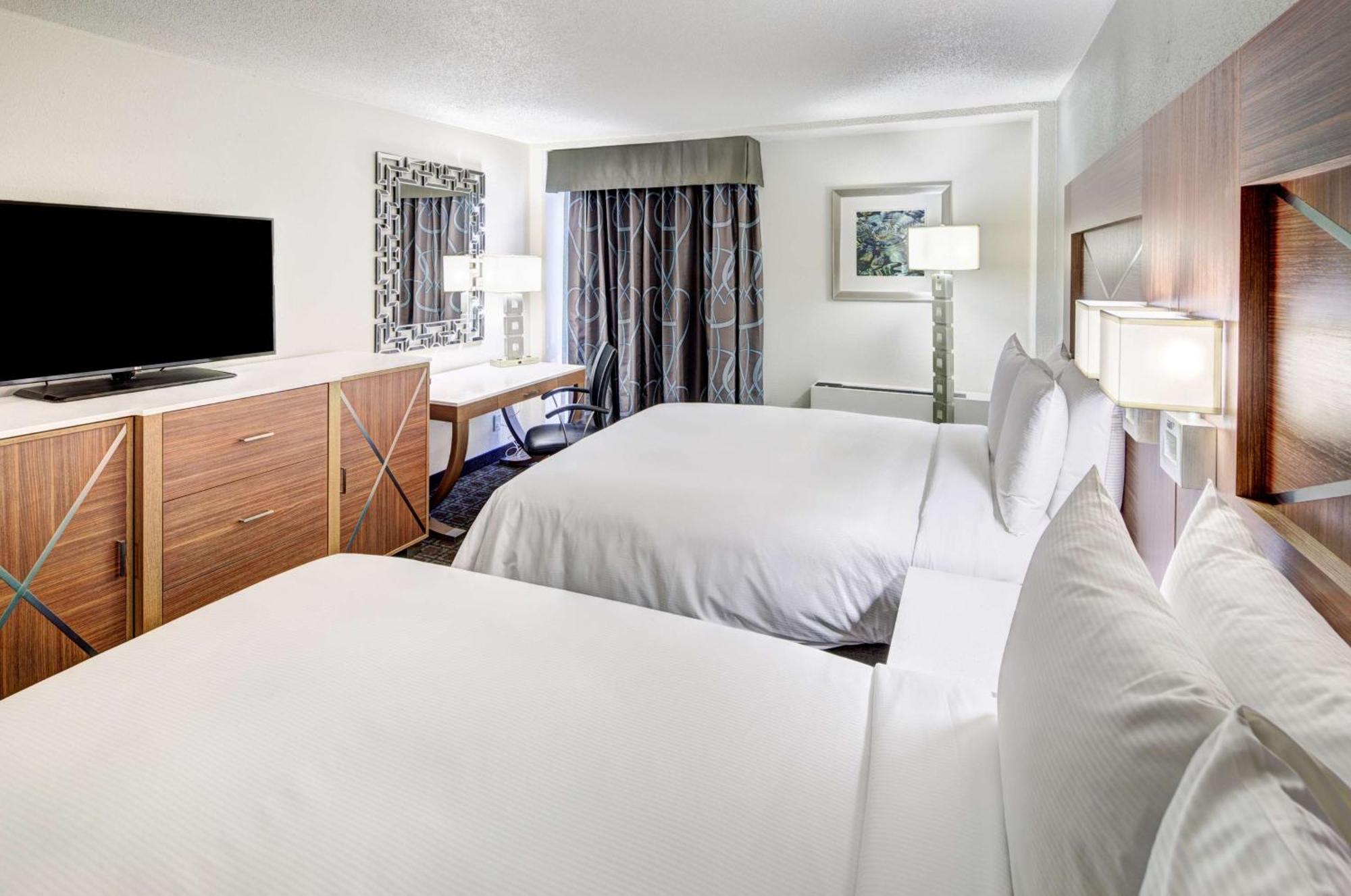 Doubletree By Hilton Milwaukee Downtown Hotel Ngoại thất bức ảnh