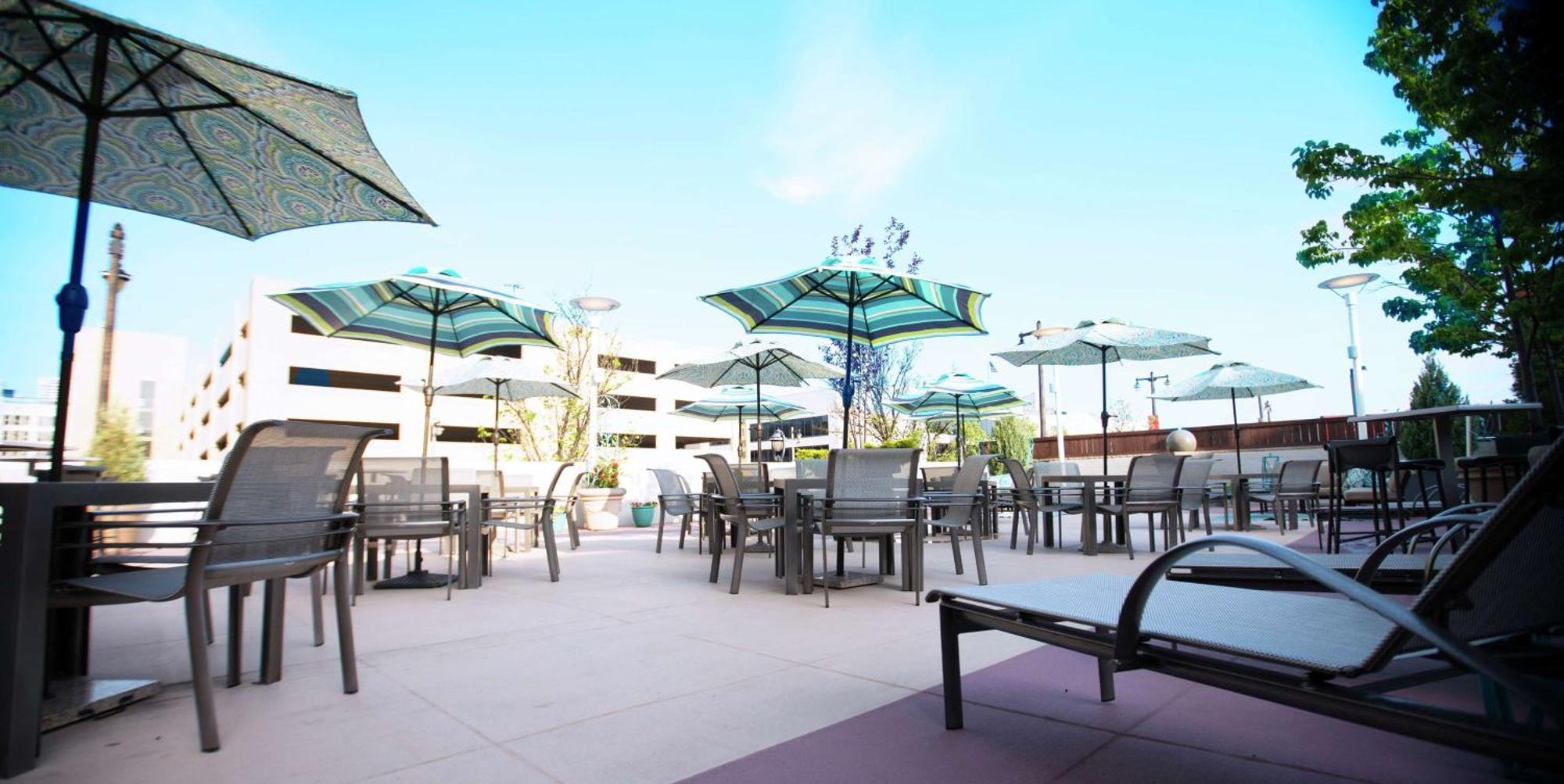Doubletree By Hilton Milwaukee Downtown Hotel Ngoại thất bức ảnh