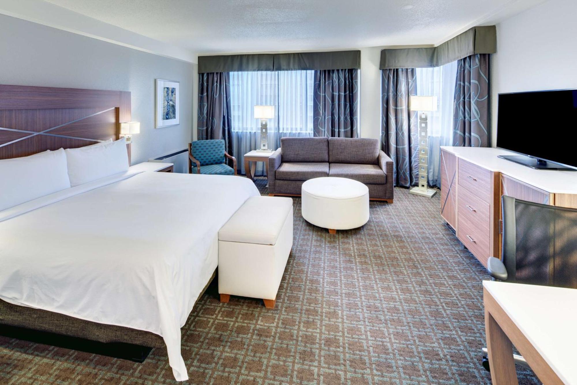 Doubletree By Hilton Milwaukee Downtown Hotel Ngoại thất bức ảnh