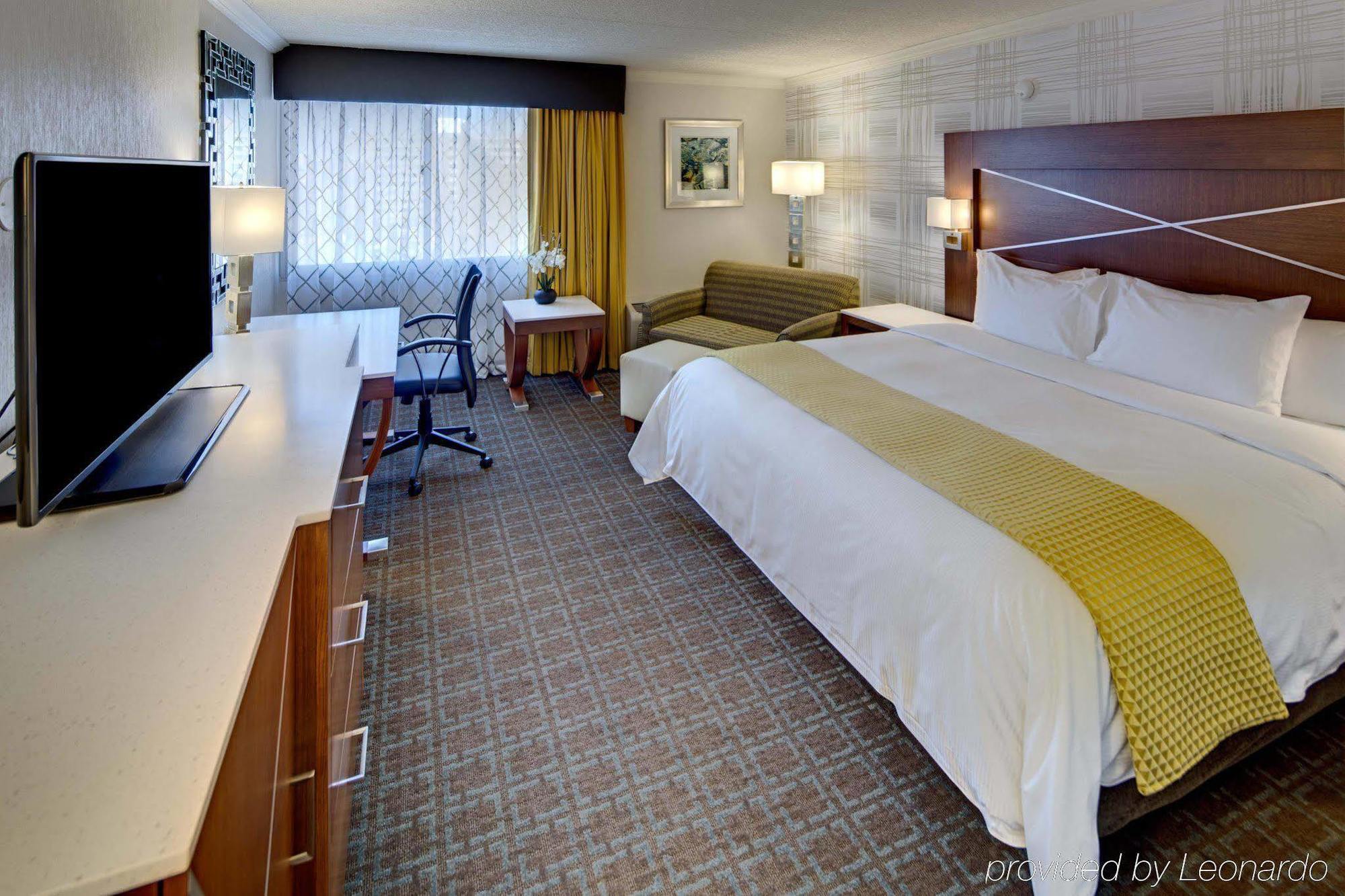 Doubletree By Hilton Milwaukee Downtown Hotel Ngoại thất bức ảnh