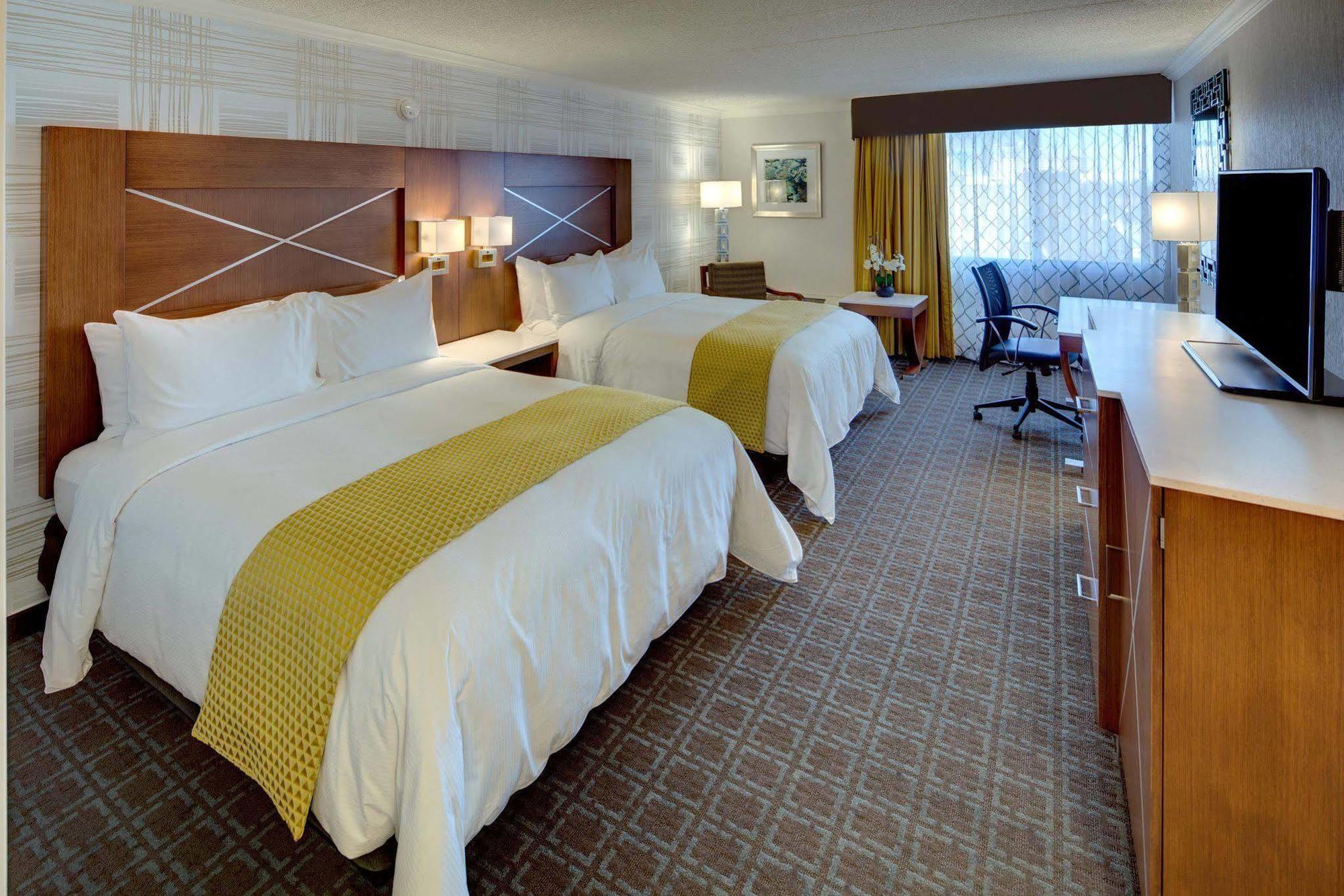 Doubletree By Hilton Milwaukee Downtown Hotel Ngoại thất bức ảnh
