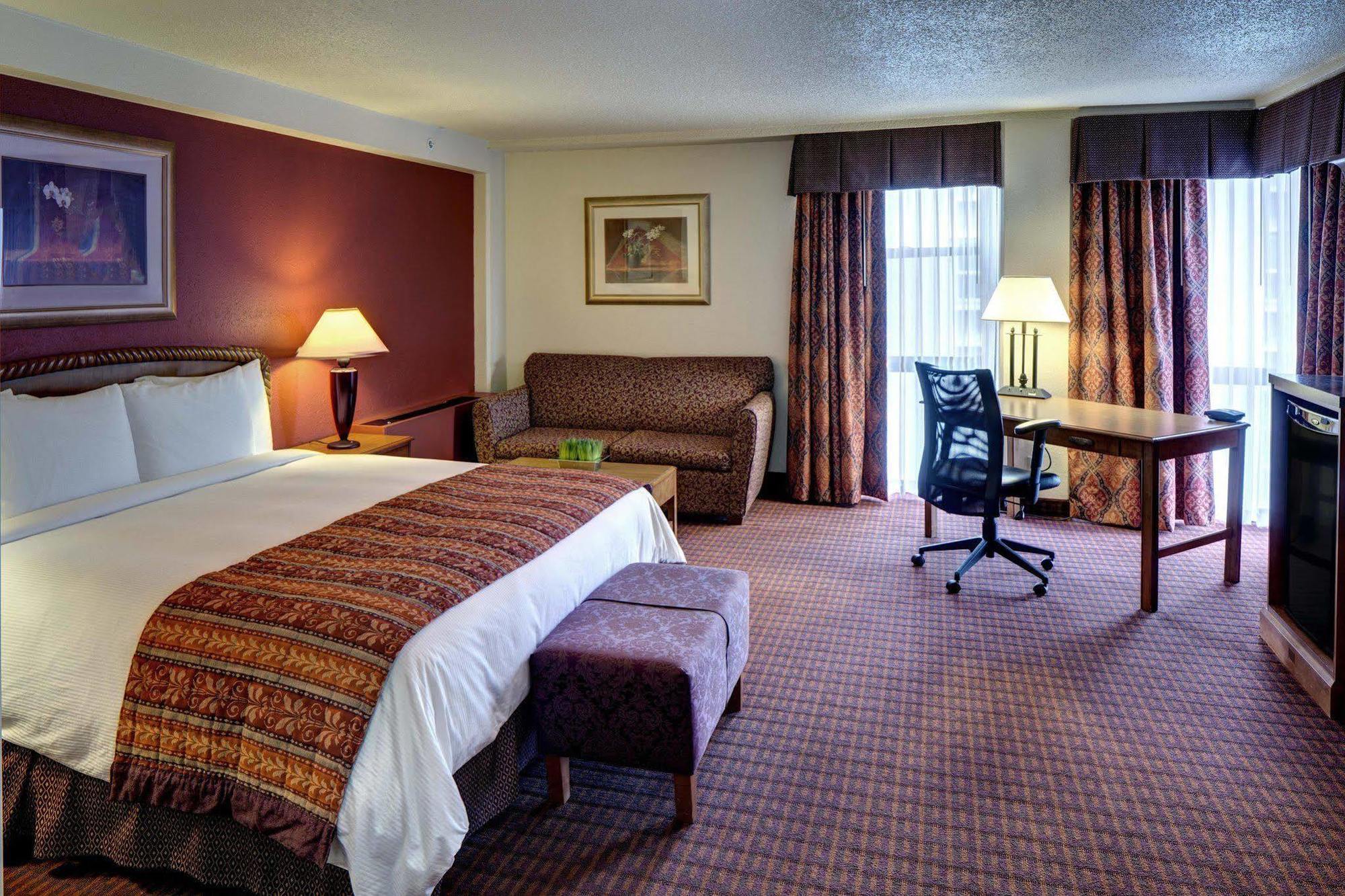 Doubletree By Hilton Milwaukee Downtown Hotel Ngoại thất bức ảnh